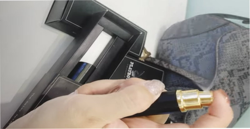 Chai xịt chống xuất tinh sơm Play boy của Hoa Kì