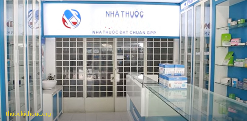 Hiệu thuốc bán kẹo kích dục