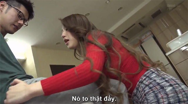 Ngạc nhiên vì cậu nhỏ