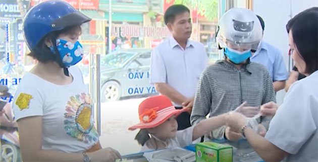 Nơi bán thuốc xịt kéo dài quan hệ Playboy