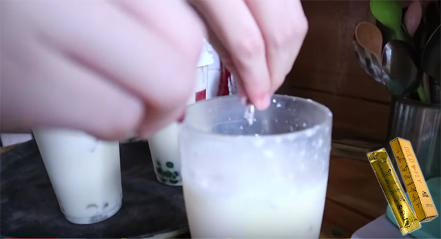 Pha thuốc kích dục nữ vào đồ uống