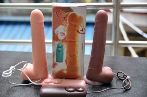 Dương vật giả hít tường cỡ lớn