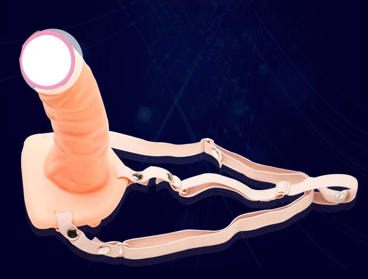 Dương vật giả có dây đeo