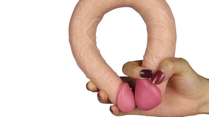 dương vật giả hai đầu cho les